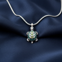 Green Turtle Pendant - IUPN166