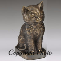 Sitting Cat Urn - IUPS118